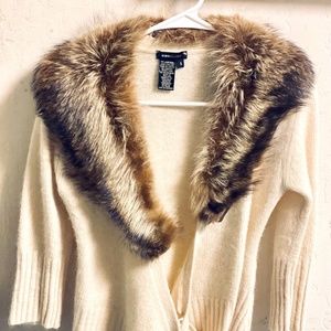 BCBGMAXAZRIA - CREAM RABBIT HAIR  SWEATER